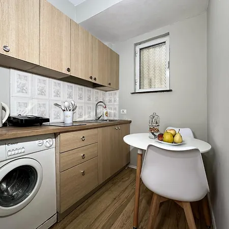 Select 3 Apartment Tirana